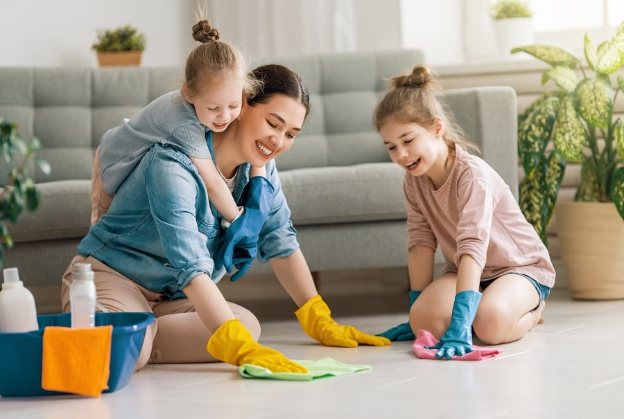 How to Make a Home Cleaning Schedule For All Ages